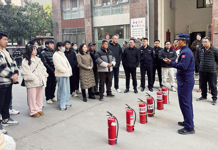 消防安全培訓(xùn)進社區(qū)
